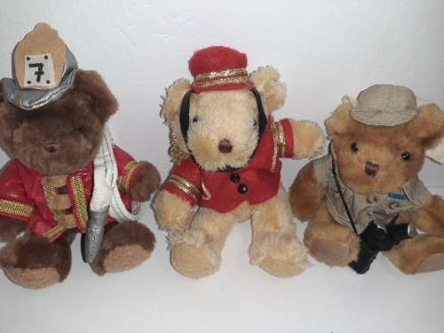 17 x Collectible Teddies - The Teddy Bear Collection