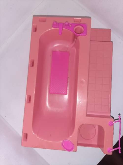 Vintage Barbie Bath - 1975