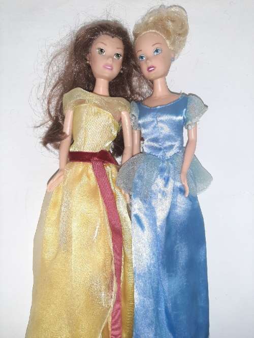 2 x Beautiful Simba Toy Disney Dolls