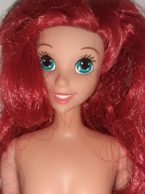 1997 Mattel Inc. Ariel Mermaid Doll