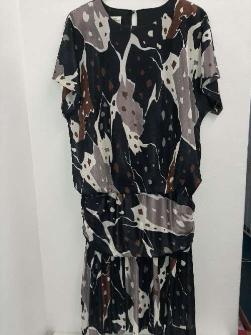 Beautiful Vintage Dress - Size 42