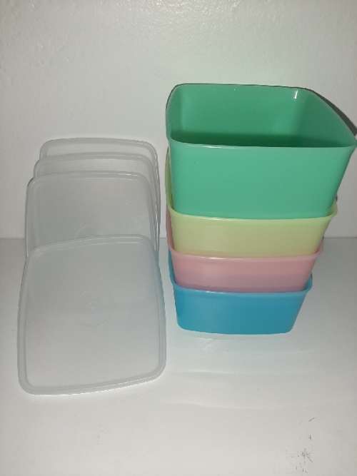 4 x Tupperware Small Square Containers - Very good condition