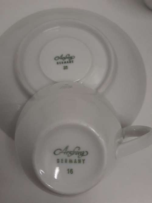 Arzborg Germany - 7 x Miniature Cups and Saucers