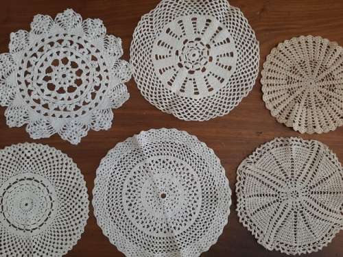 6 x Vintage Beautiful Finely Crochet Doilies