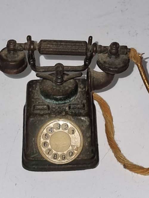 Vintage Durham Industries Miniature Telephone - Item no.5404