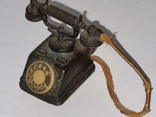 Vintage Durham Industries Miniature Telephone - Item no.5404