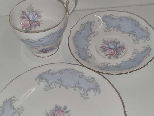 Paragon Fine Bone China Trio - Concerto - By appointment to her Majesty the Queen