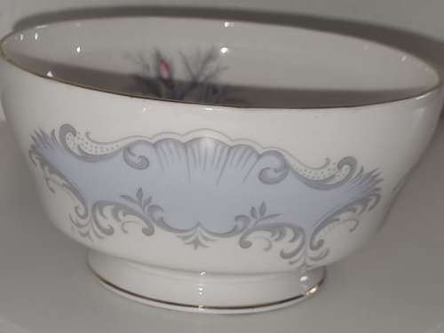 Beautiful Vintage Paragon Concerto Sugar Bowl