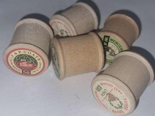 5 x Vintage Wooden Cotton Reels