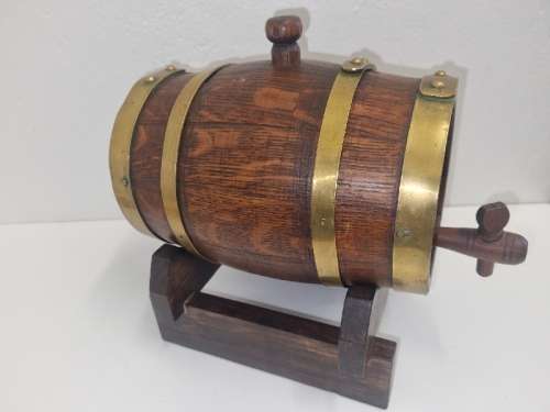 Oak Barrel on stand - Great condition!