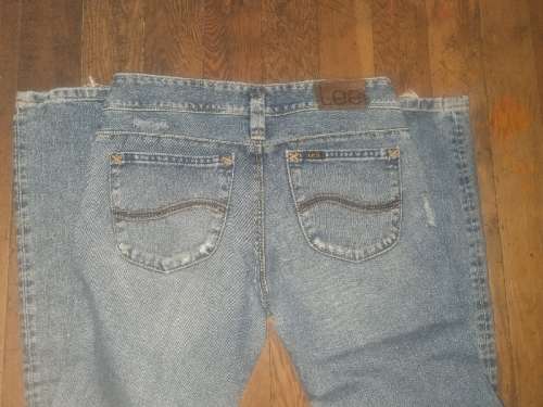 Lee Jeans - Size 34