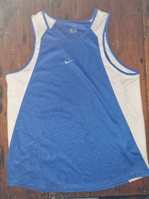 Nike Dri Fit Fitness Top - Size M