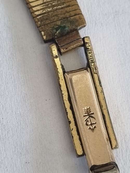 Vintage Medana Lever 17 Jewels Swiss Made Ladies Watch