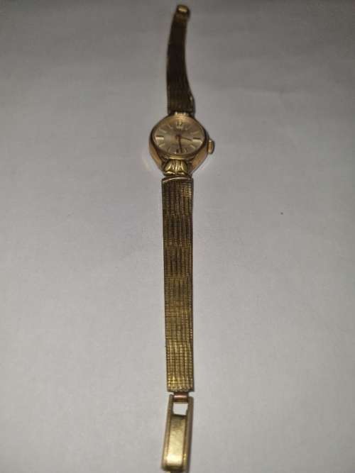 Vintage Medana Lever 17 Jewels Swiss Made Ladies Watch