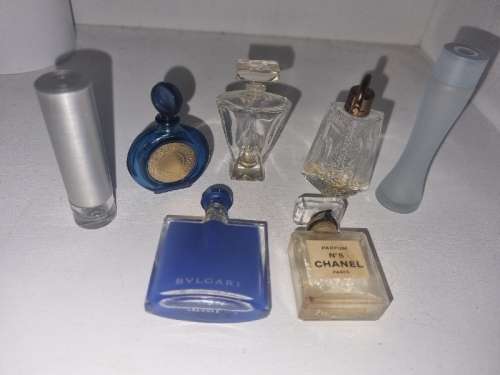 7 x Miniature Perfume Bottles - Empty - Incl. Bvlari & Chanel Nr.5