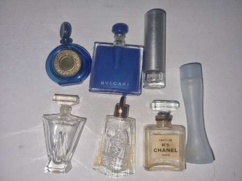 7 x Miniature Perfume Bottles - Empty - Incl. Bvlari & Chanel Nr.5