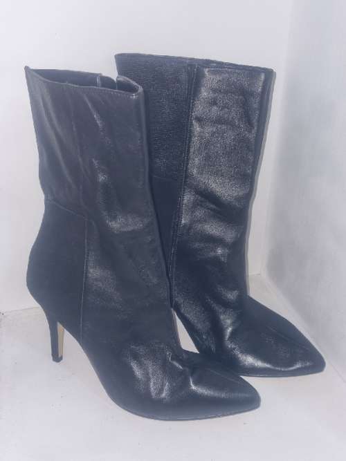 Woolworths Leather Boots - Size 7 - New