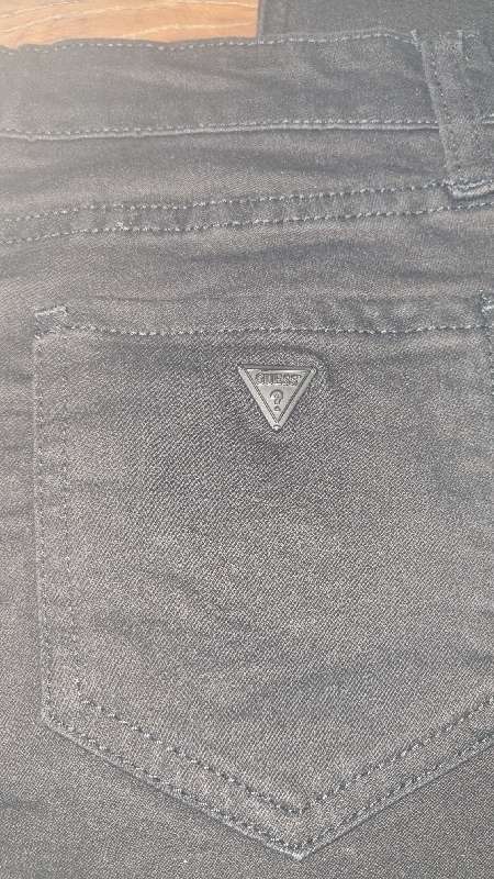 Black Guess Jeans - Size 28 - Skinny Leg - New