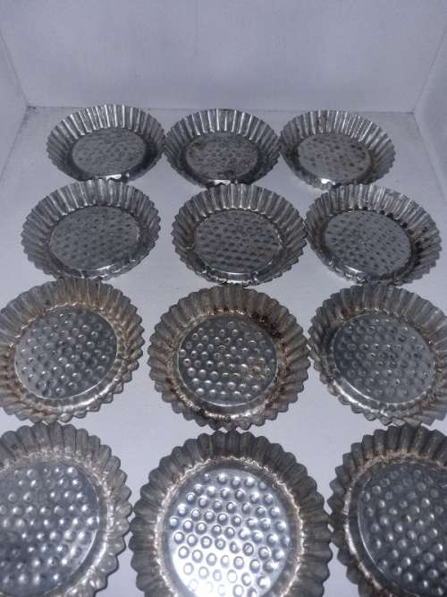 12 x Vintage Tart tins - Tart molds - Diameter 9.5cm each