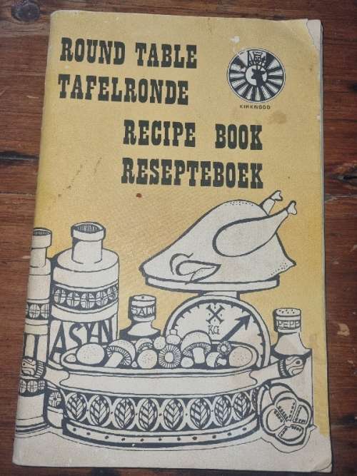 Round Table Kirkwood Tafelronde - Recipe Book - Resepteboek - Vintage