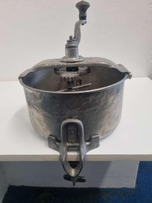 Antique Kitchen Mixer - Universal Oake-Maker - USA