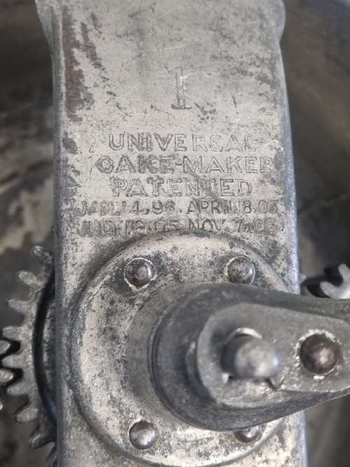 Antique Kitchen Mixer - Universal Oake-Maker - USA