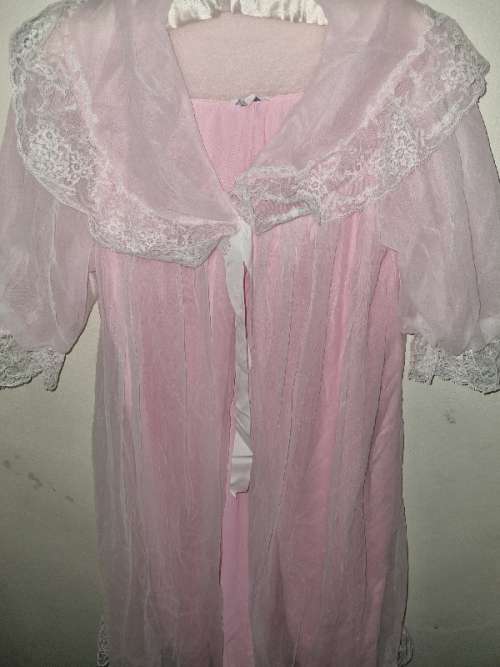 Beautiful Vintage Nighty / Night Gown - Size M