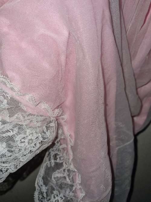 Beautiful Vintage Nighty / Night Gown - Size M