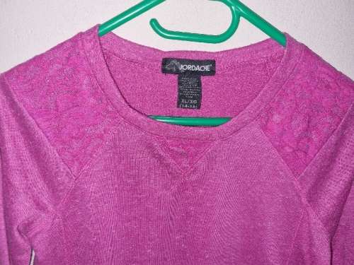 Beautiful Jordache Long sleeve top - Age 14-16
