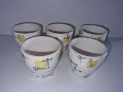 5 x Vintage Egg cups - Midwinter England