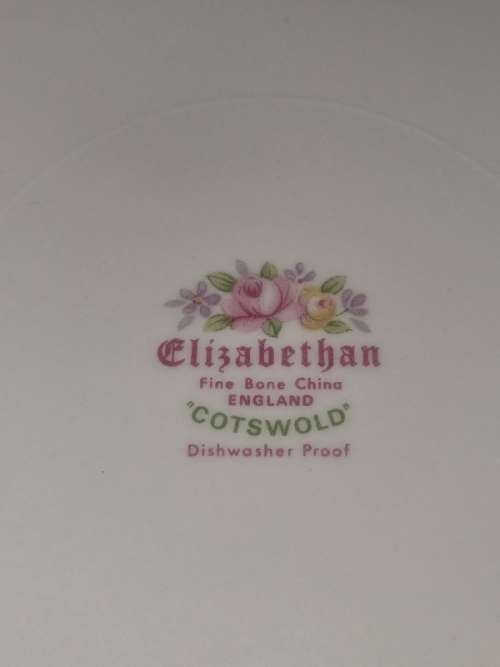 Elizabethan Fine Bone China - Cotsworld - Cake Plate - England