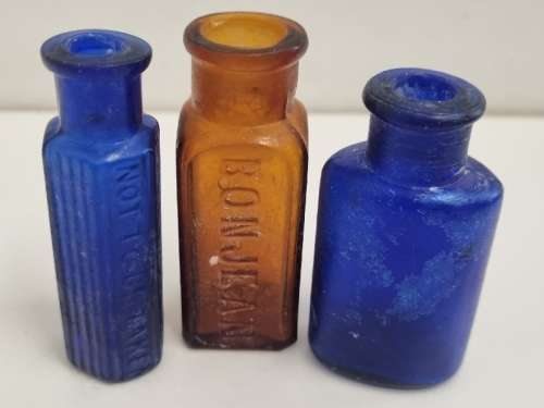 3 x Small Vintage Bottles - Height - 6.3cm