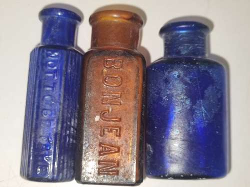 3 x Small Vintage Bottles - Height - 6.3cm