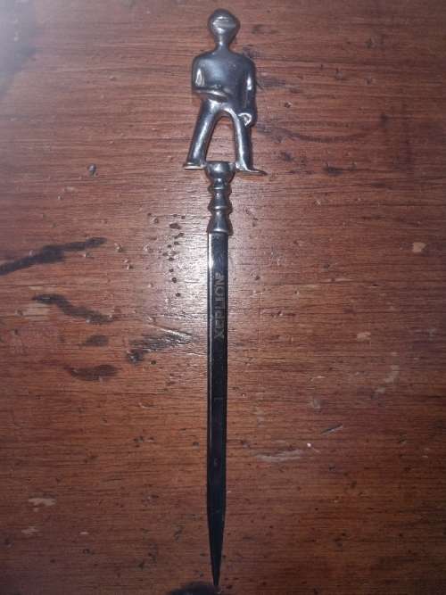 Letter opener - Man detail