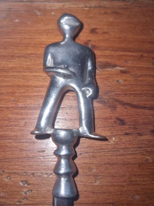 Letter opener - Man detail