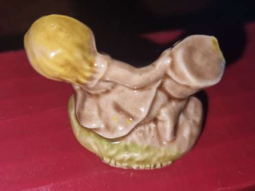 Wade England Figurine - Nursery Rhymes - Jack and Jill
