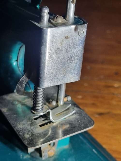 Vintage Casige Miniature Sewing Machine / Toy Sewing Machine - See pictures