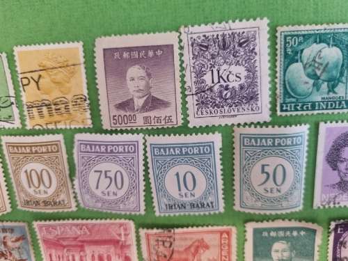20 x International Stamps