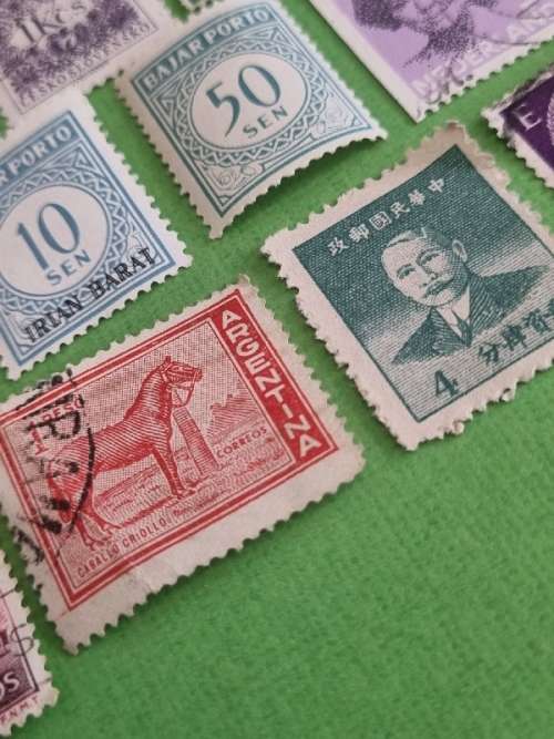 20 x International Stamps