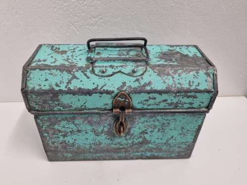 Vintage Turquoise Tin Container / Metal box - Lots of character - Retro Box