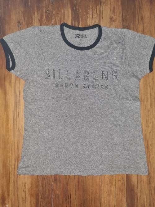 Billabong T-Shirt - Siz 12