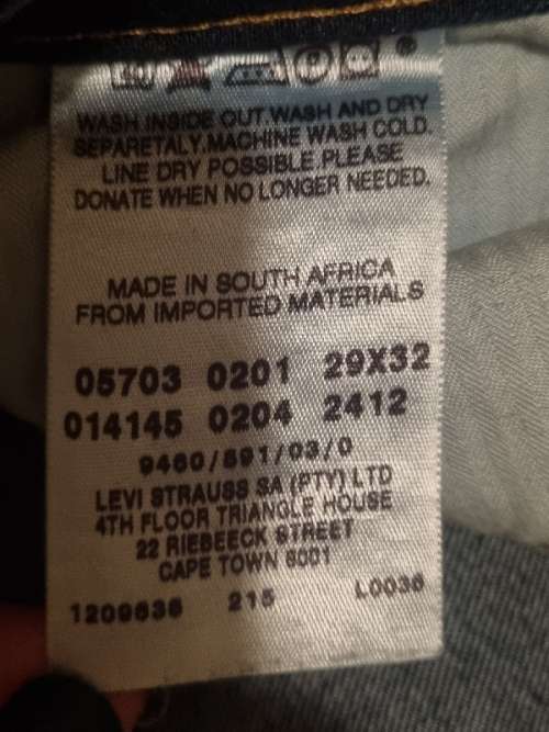 Levi Jeans- Demi curve - Modern Rise - Skinny - Size 29