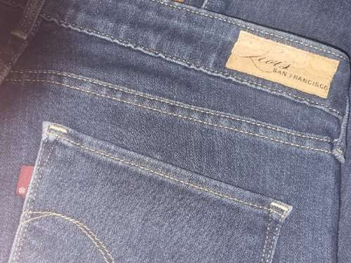 Levi Jeans- Demi curve - Modern Rise - Skinny - Size 29