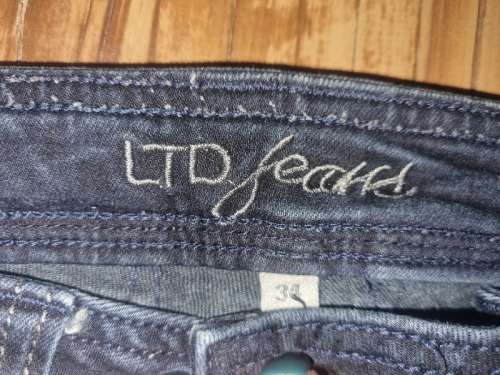 Beautiful LTD Jeans - Size 34