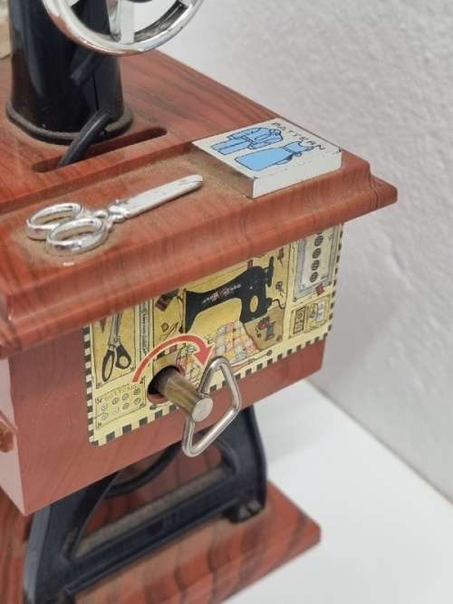 Vintage Music Box Sewing Machine - Working