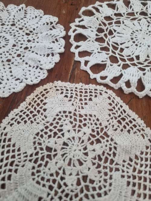 3 x Small Doilies