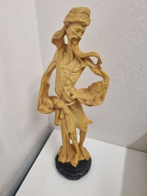 Large Figurine - Chinese Fisherman - Lots of detail - Height - 48cm