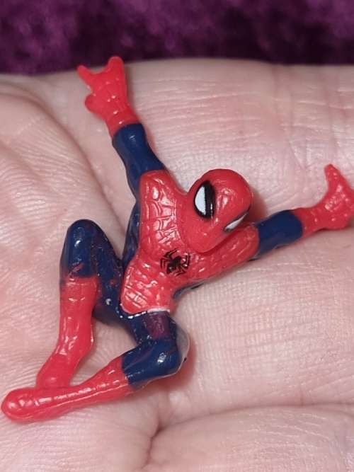 Very small Spiderman figurine - 4cm