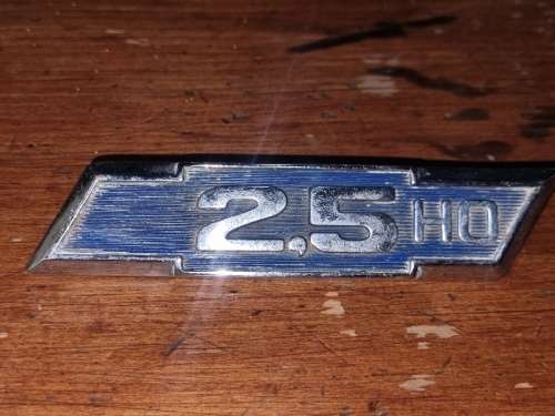Vintage Metal Chevrolet Car Badge - 11cm x 2.5cm
