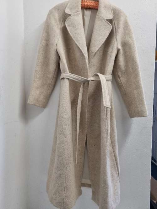Beautiful Warner Reid Good Quality Long Coat - Size M